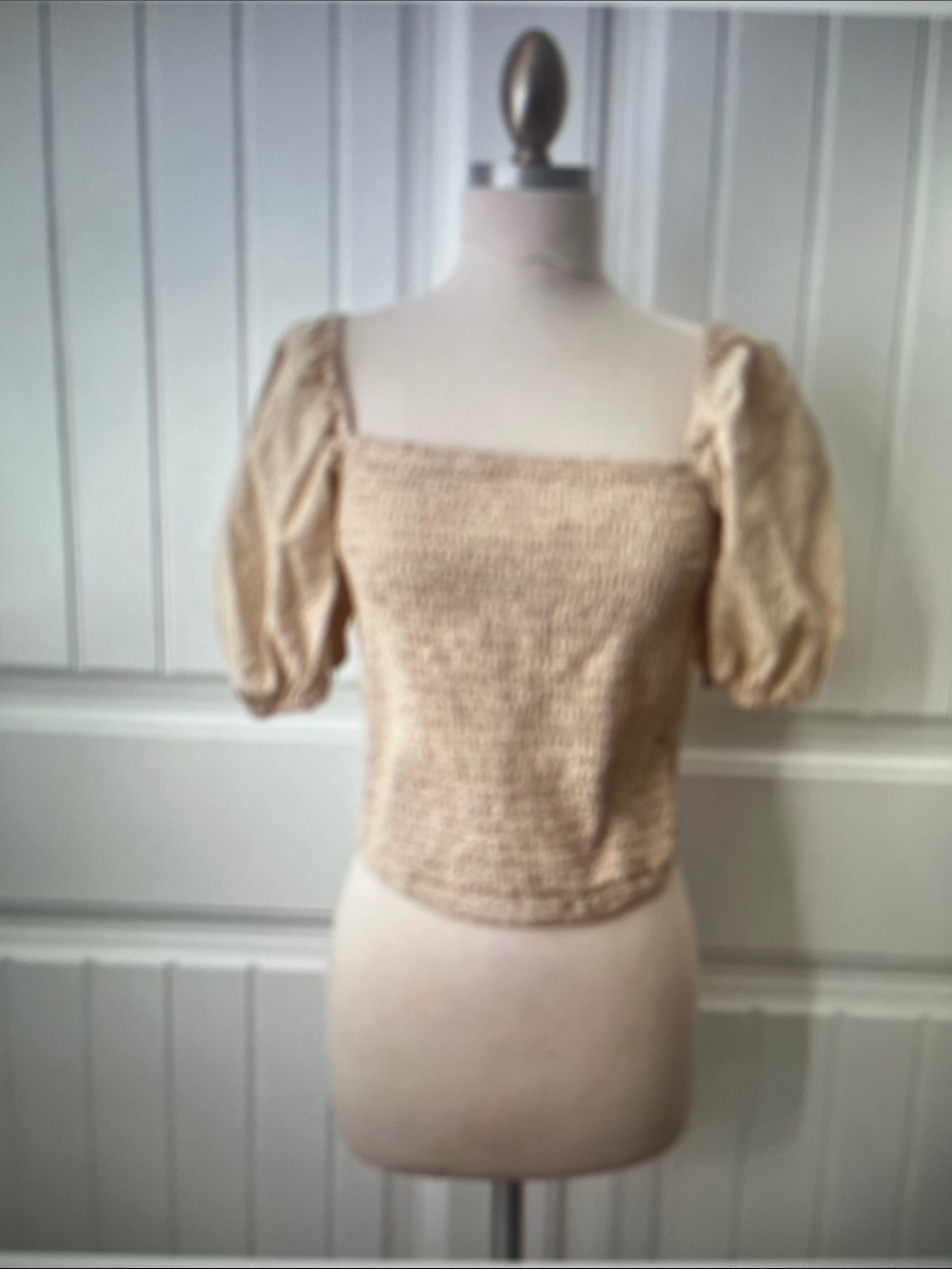 Square-Neck Smocked Puff Sleeve Crop Top - Cream M